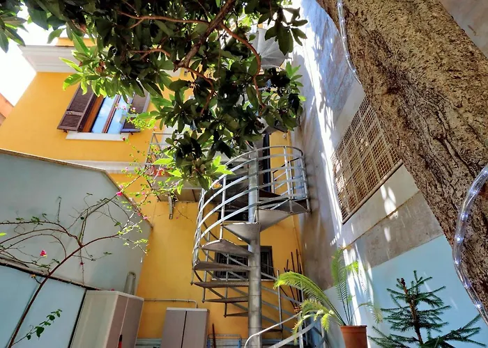 Luxury Domus *